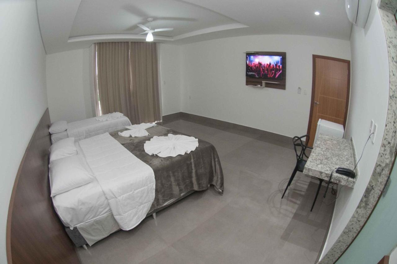 Hotel Esmeralda Verde Teófilo Otoni Buitenkant foto