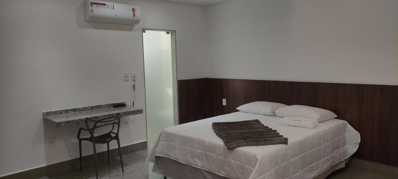 Hotel Esmeralda Verde Teófilo Otoni Buitenkant foto